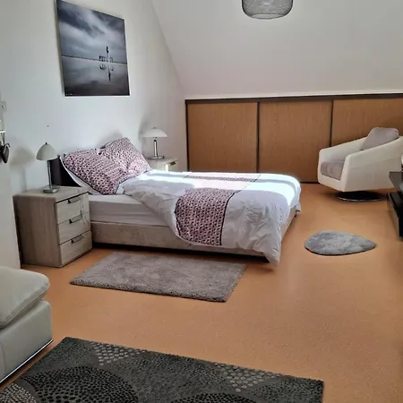 Nyaraló Bright House With Terrace *