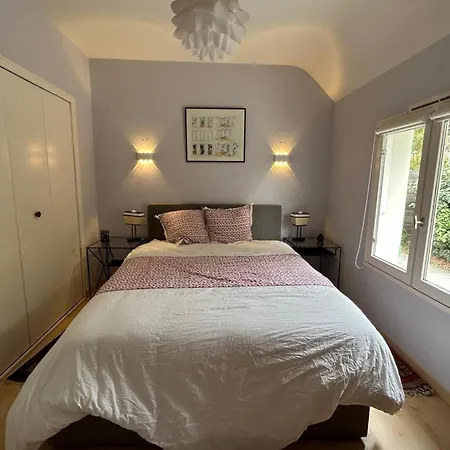 Bright House With Terrace Nyaraló *